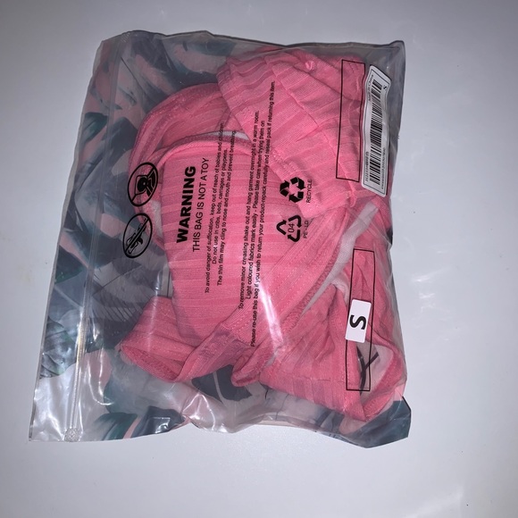 Pink SHEIN swim suit - Picture 4 of 4